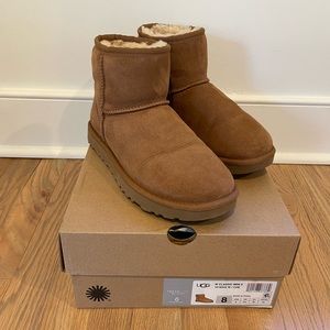 Womens Ugg Class Mini Sz 8 Chestnut